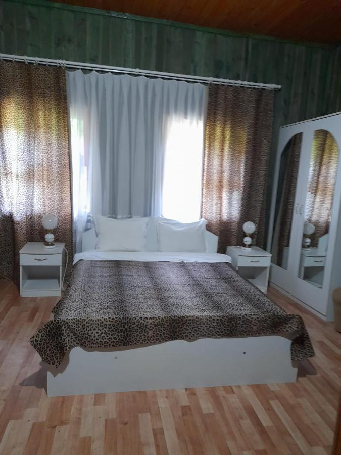 Barlogul Ursilor Lepsa Hotel Bagian luar foto