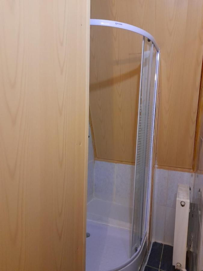 Barlogul Ursilor Lepsa Hotel Bagian luar foto