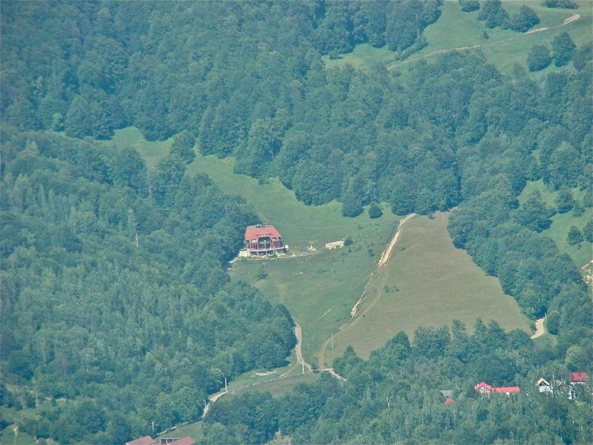 Barlogul Ursilor Lepsa Hotel Bagian luar foto
