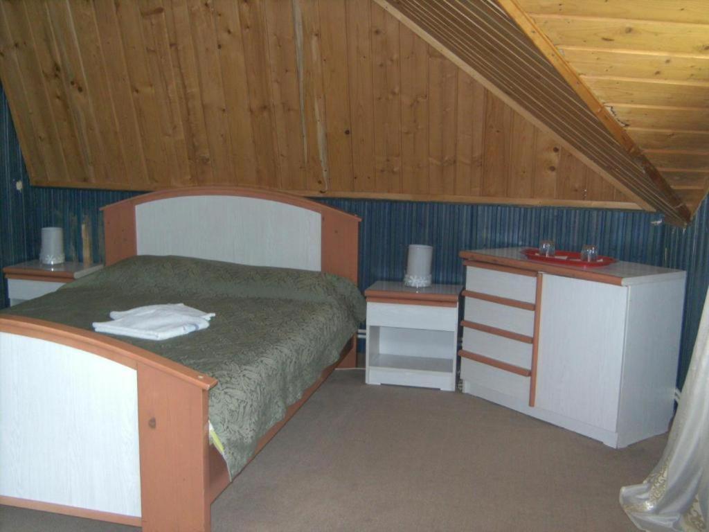 Barlogul Ursilor Lepsa Hotel Bagian luar foto