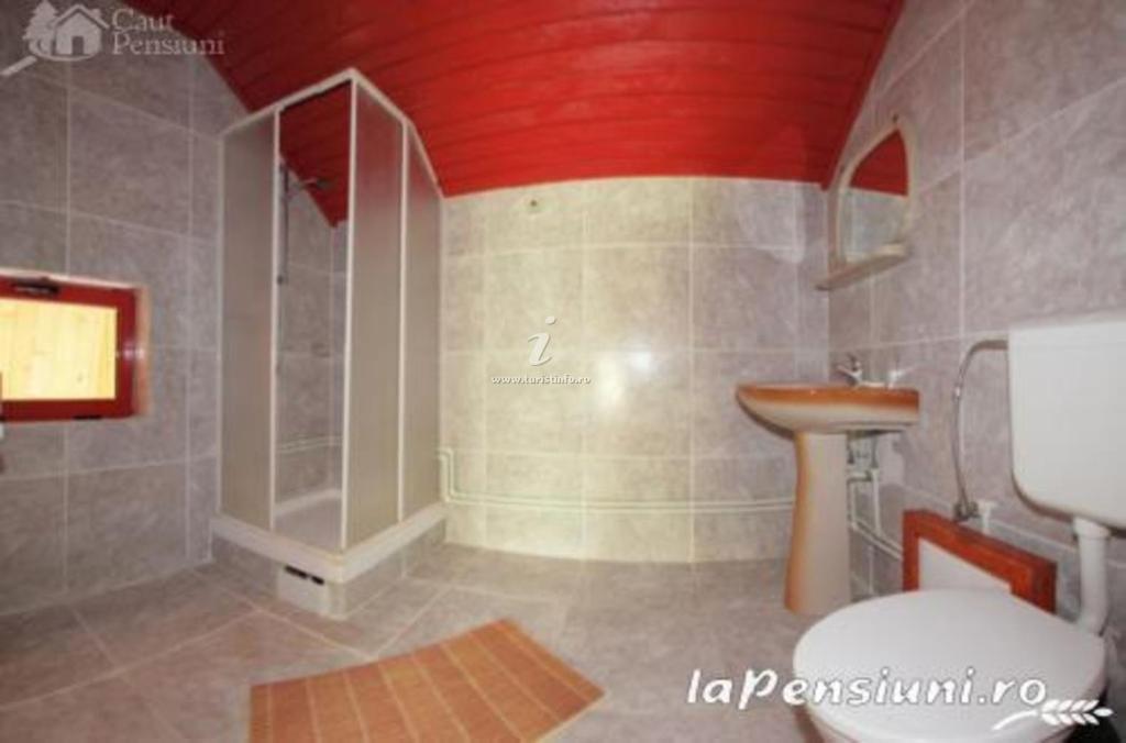 Barlogul Ursilor Lepsa Hotel Bagian luar foto